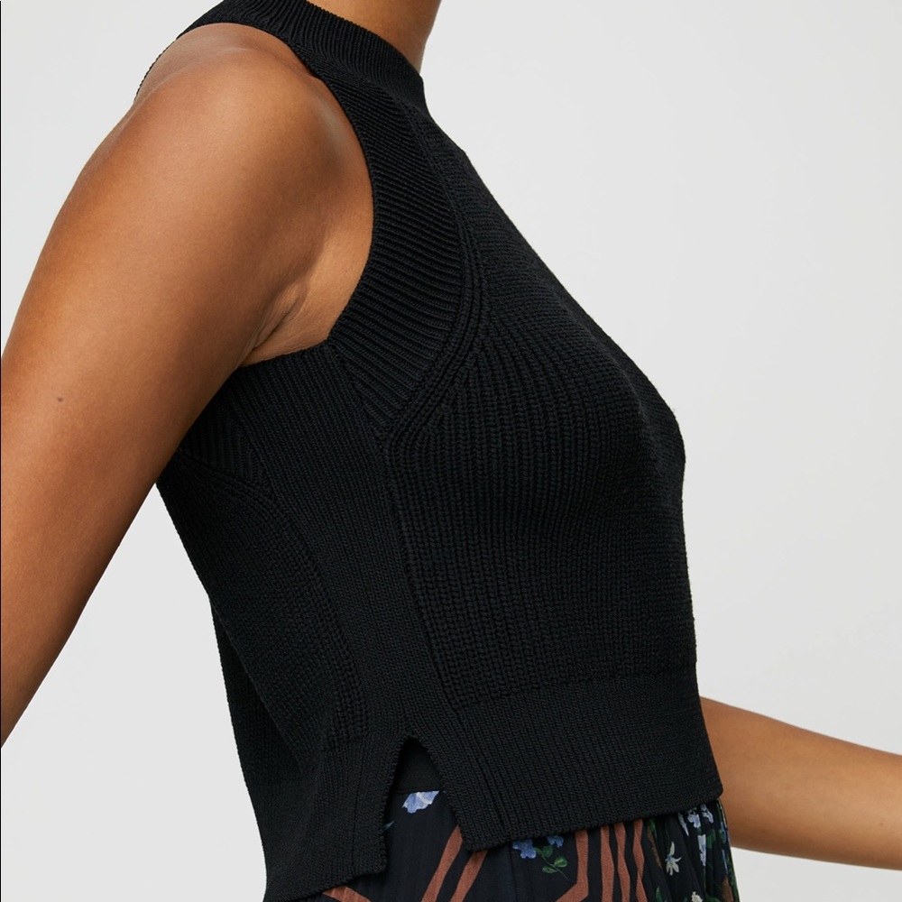 Aritzia Wilfred Crevier knit halter top size small - Picture 2 of 6